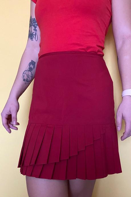 Ann taylor loft malinová sukňa s volánom, s