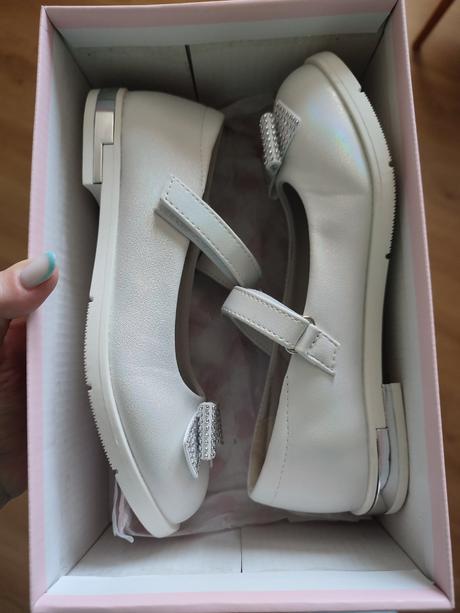 Slávnostná obuv, 33