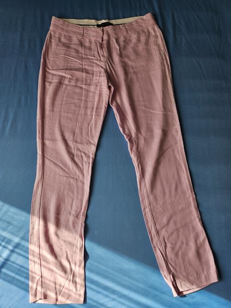 Ružové nohavice, gate,36