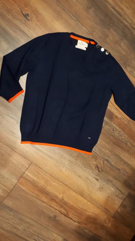 Sveter holy & white vel 36-38-40, m