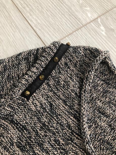 Sveter guess, guess,xs