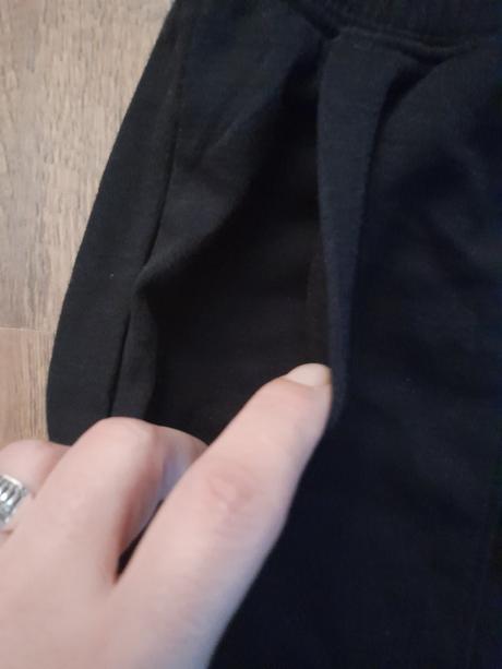 Široké  tepláky, h&m,s