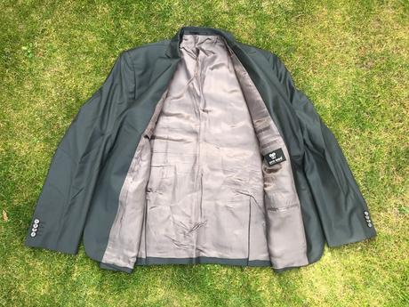 Pánsky čierny oblek, 58