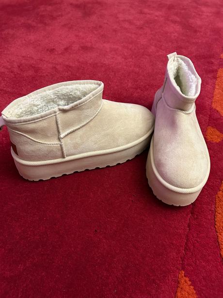 Topanky ugg velkost 40 nové, ugg,40
