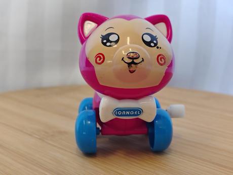 Naťahovacia mačička, iqangel no. 630, 7 cm,