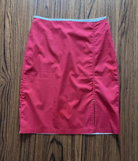 Letná červená sukňa, gate,m