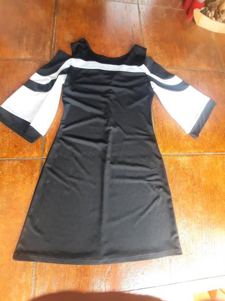 Čiernobiele šaty, 38