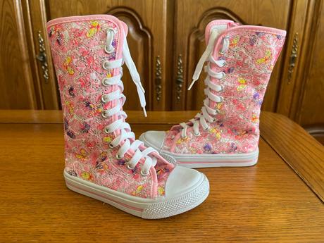 Vysoké vzdušné tenisky s motýľmi a trblietkami, camo,28