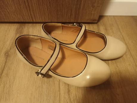 Balerinky, reserved,38