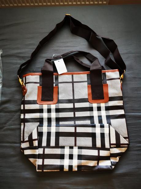 Taška do ruky aj cez rameno, 