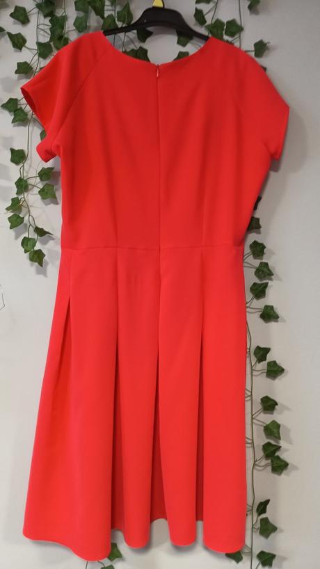 Elegantné spoločenské šaty kozlowski, 46