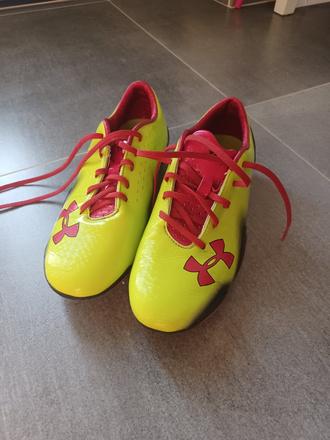 Kopacky under armour, 40