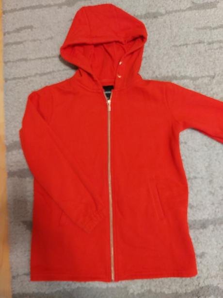 Červená mikina 146, reserved,146