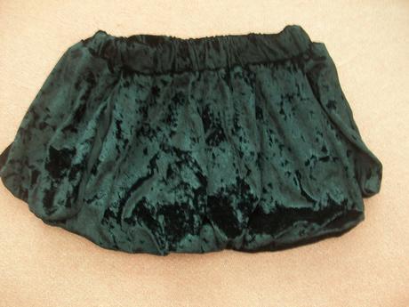 Suknicka pouzita raz, velkost s, terranova,s