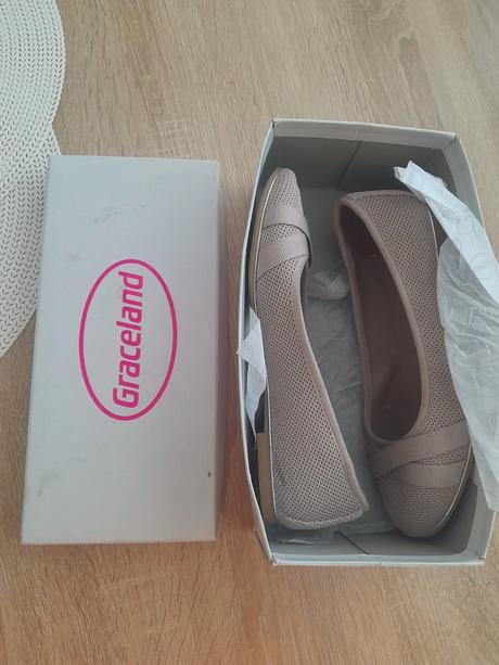 Takmer nové moderné balerinky z deichmann, v.39, graceland,39