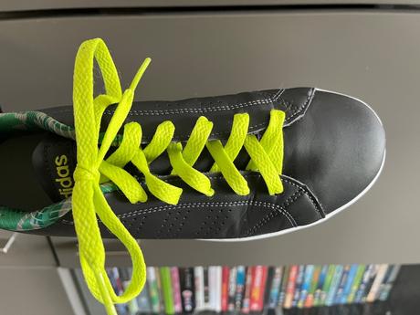 Štýlové tenisky adidas neo s neonovými šnúrkami, adidas,38