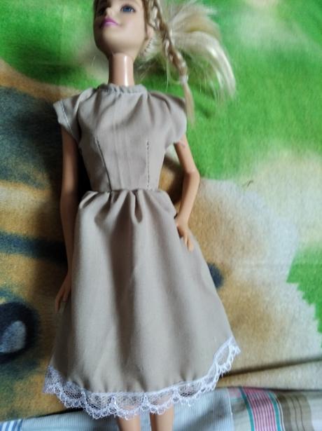 Šaty pre barbie,