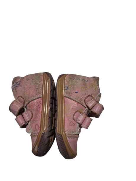 Dievčenské ortopedické topánky, protetika,19