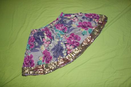 Suknicka s flitrikmi monsoon, monsoon,104