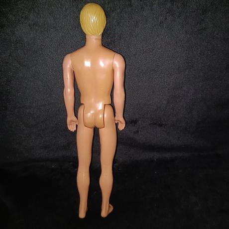 Barbie retro ken,