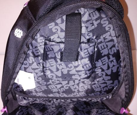 Pekný školský batoh + vrecúška, 