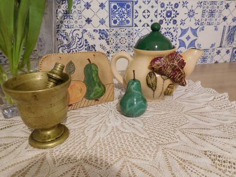 Do zelena dekorácia kuchyňe mažiar,hruška mramor,