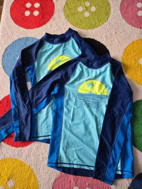 Hm plavkove tričká spf50 2ks velkost 134/140, h&m,134