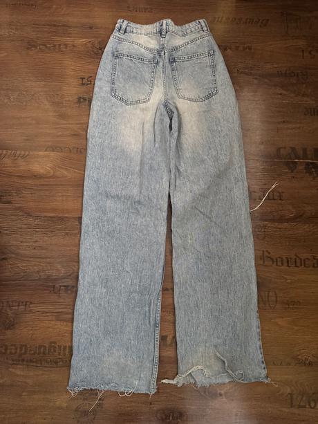 Roztrhané rifle, sinsay,34