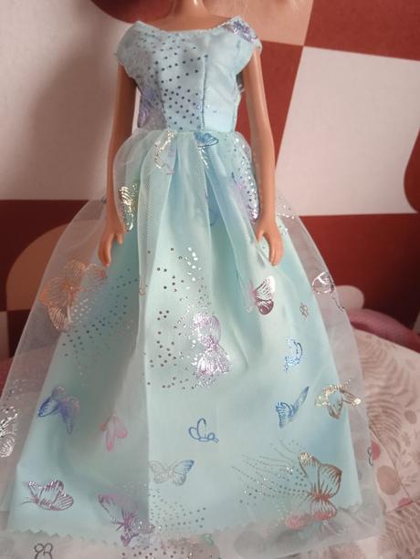 Šaty pre babiku barbie, 