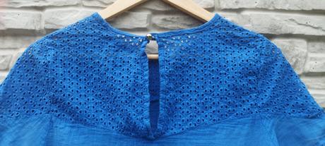 Ľahká modrá blúzka, s