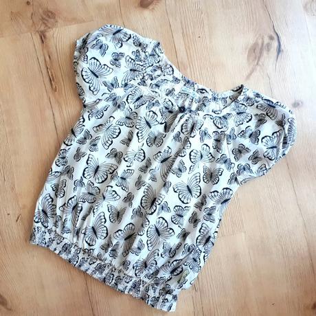 Top s motýlikmi, pompdelux,104