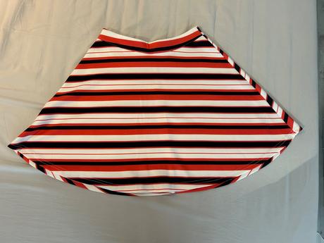 Pásikavá sukňa, xs