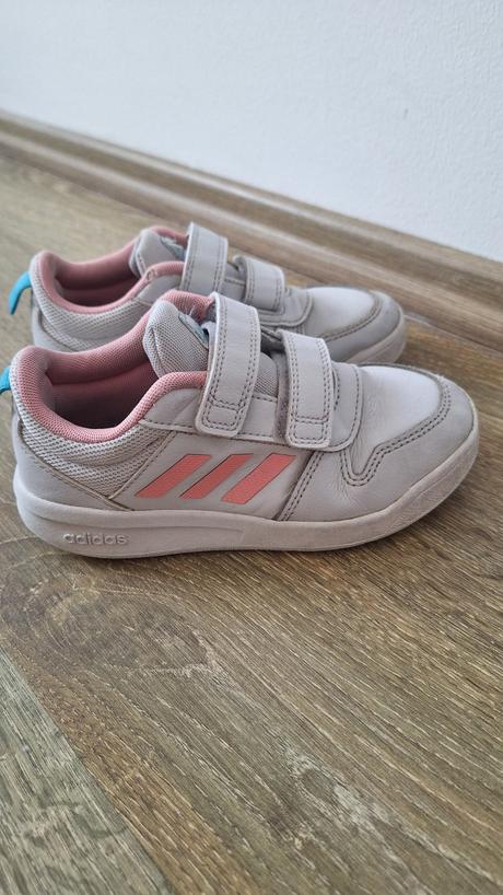 Adidas, adidas,30