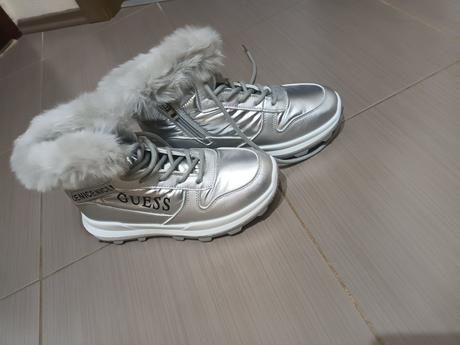 Snehule-pošta v cene, guess,38