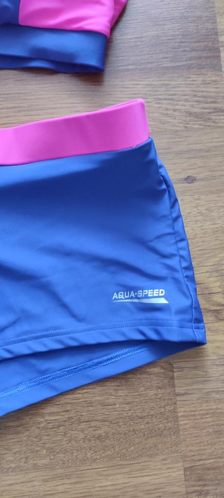 Plavecké plavky, 38