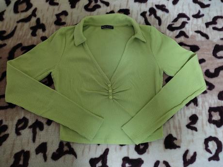 Priliehavy elasticky top s dlhym rukavom,svetla ze, bershka,m