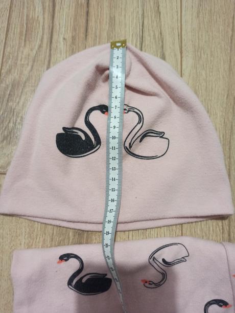 Čiapka a nákrčník, 