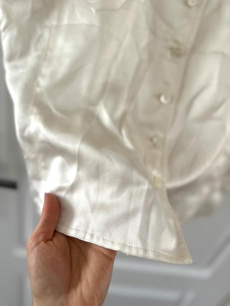 Hodvábna blúzka s čipkovanými rukávmi, xl