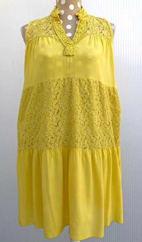 Vzdušné šaty s čipkou, s