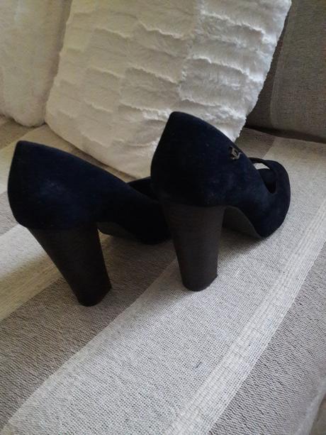 Lodičky s otvor.spickou the divine factory, 40