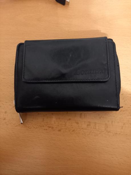 Kabelka a peňaženka, 