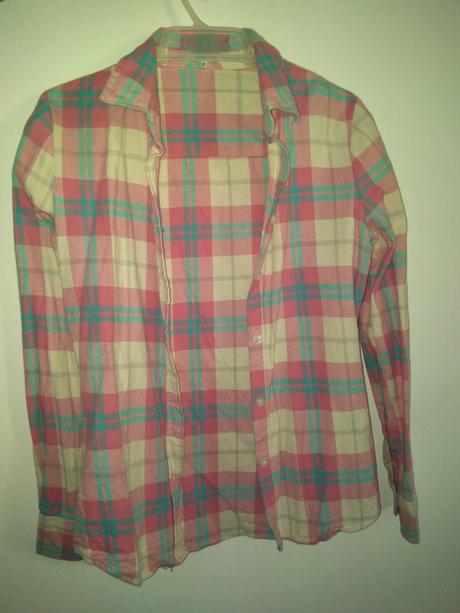 Párkrát oblečená kockovaná košeľa, gate,xs