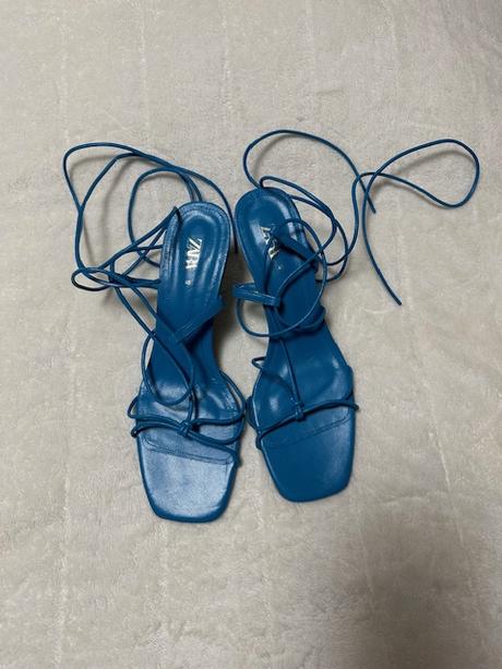 Krásne modré sandálky na šnurovanie zn. zara, zara,39 / 40