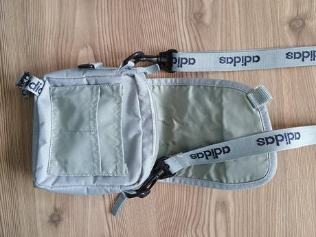 Kapsicka adidas unisex, adidas