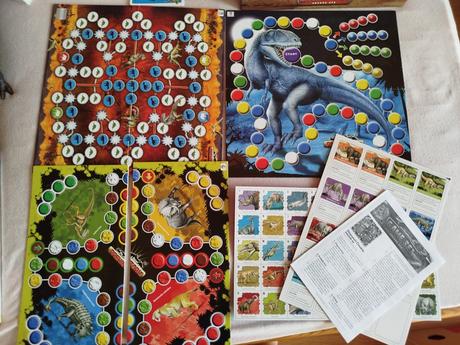 Prehistoric game set súbor hier s dinosaurami,