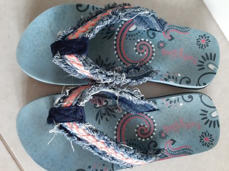 Žabky funky girls, baťa,32