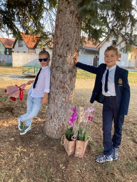 Nohavice ..aj na slávnosť, h&m,140