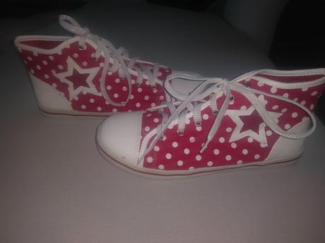 Nápadité tenisky č. 38, 38