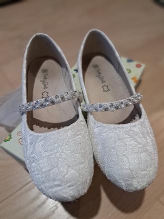 Balerínky slavnostné, 36