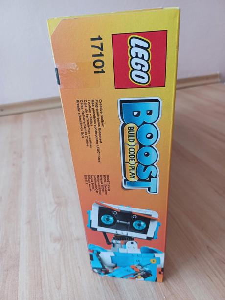 Tvorivý box lego boost,